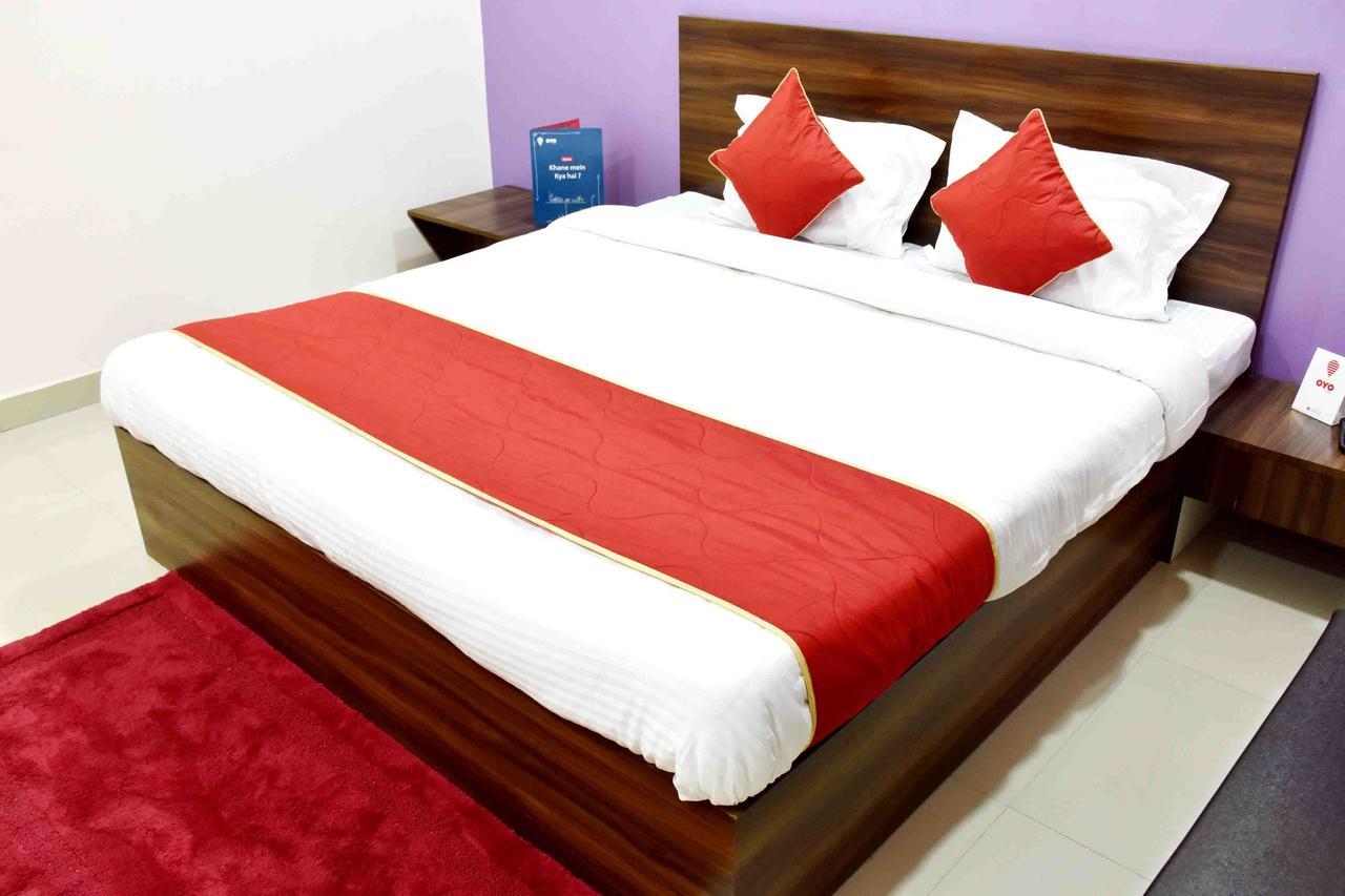Hotel Hori Palace Уджайн Екстериор снимка